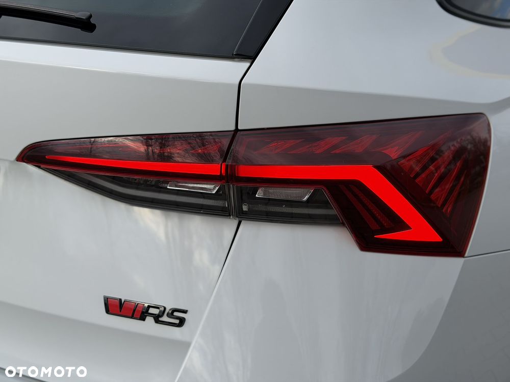 Skoda Octavia 2.0 TDI DSG 4x4 RS Plus - 12