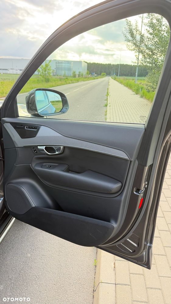 Volvo XC 90 B5 B AWD Plus Bright - 25