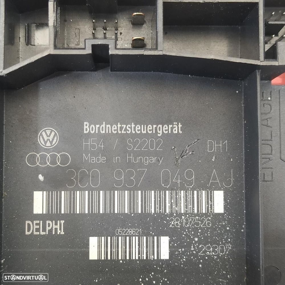 CAIXA RELÉS / FUSÍVEIS VOLKSWAGEN GOLF V 2007 -3C0937049AJ - 4