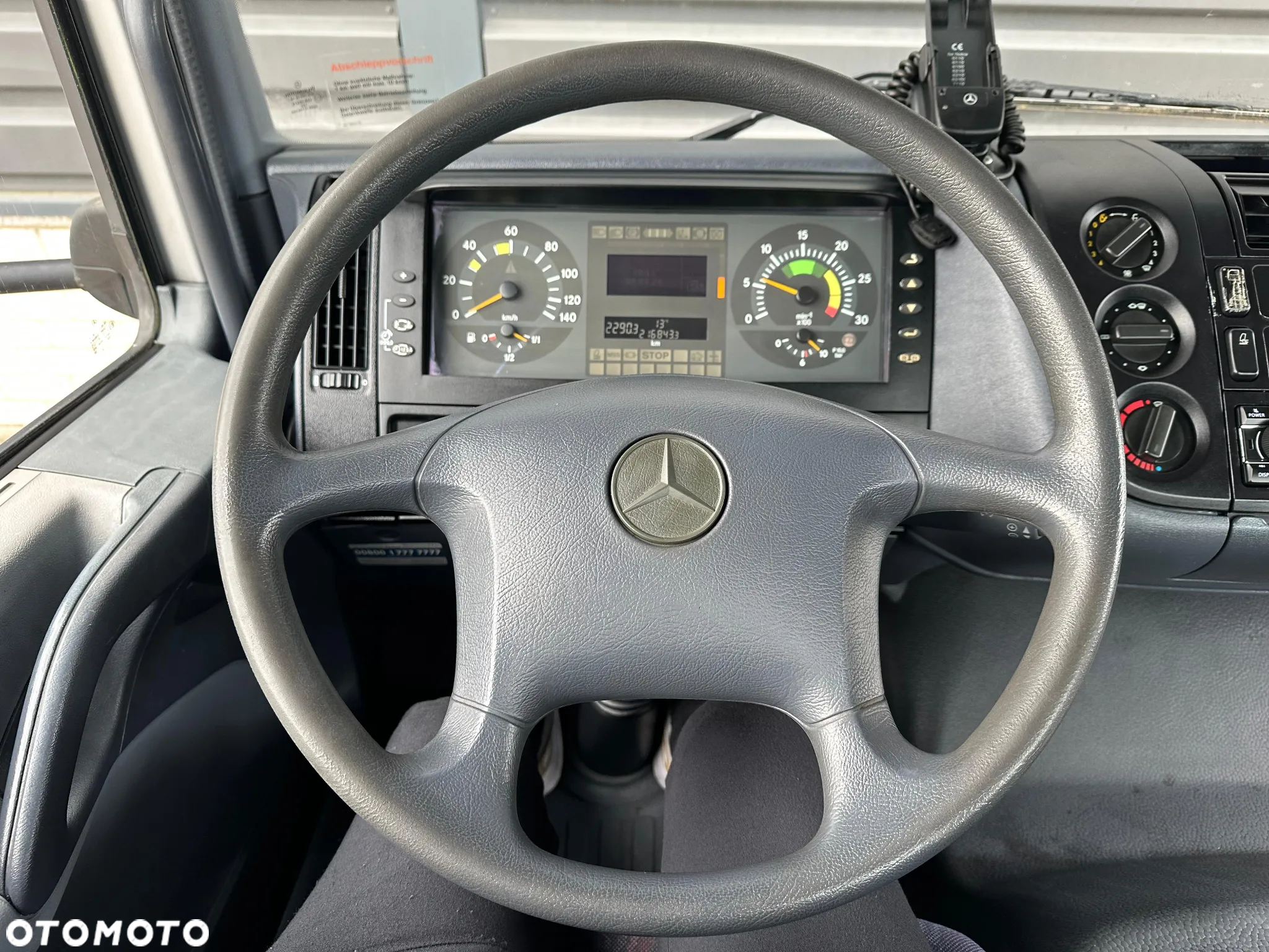 Mercedes-Benz ATEGO - 10