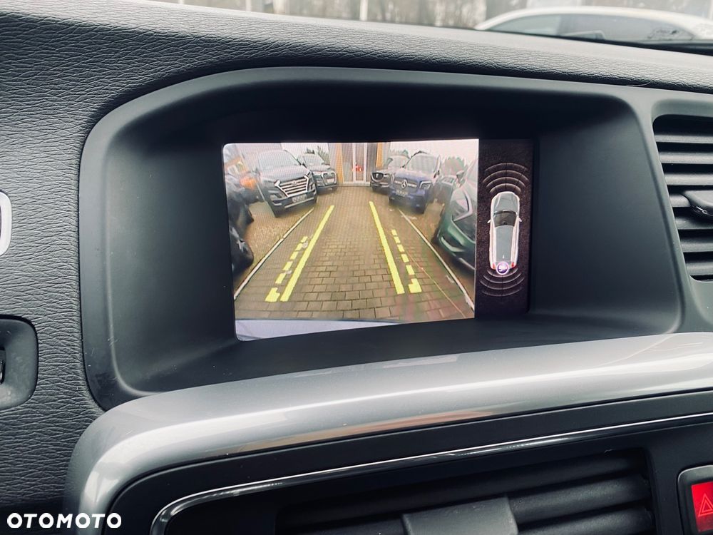 Volvo V60 D4 Geartronic R-Design - 35