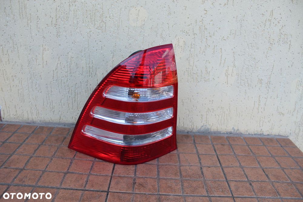 LAMPA LEWY TYŁ EU MERCEDES W203 LIFT KOMBI 2038202364 - 1