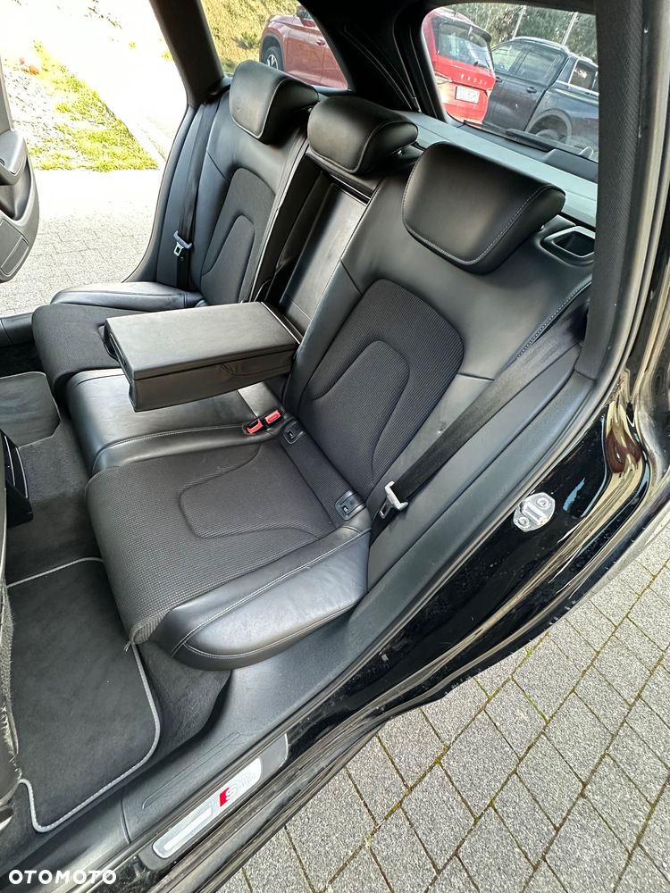 Audi A4 Avant 2.0 TDI DPF quattro S tronic S line Sportpaket - 11