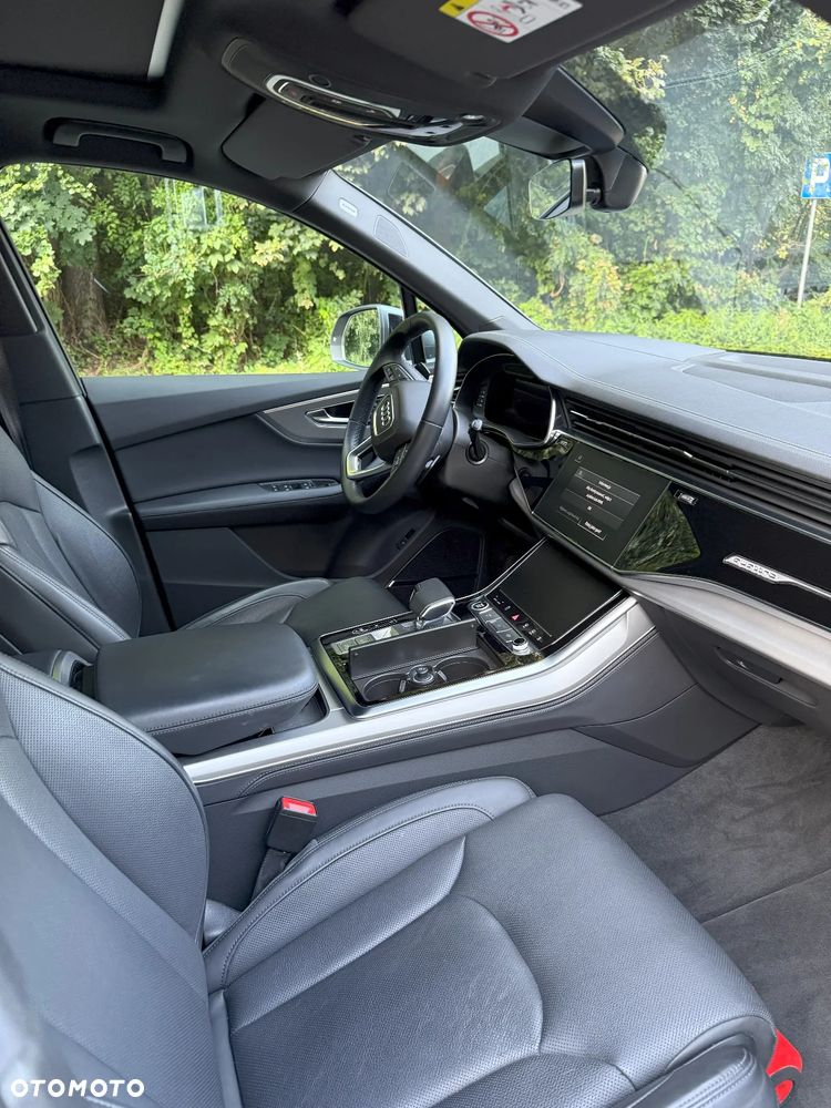 Audi Q7 - 8