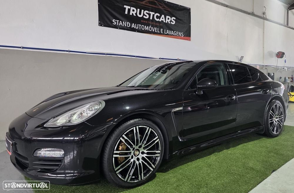 Porsche Panamera Platinum Edition - 1