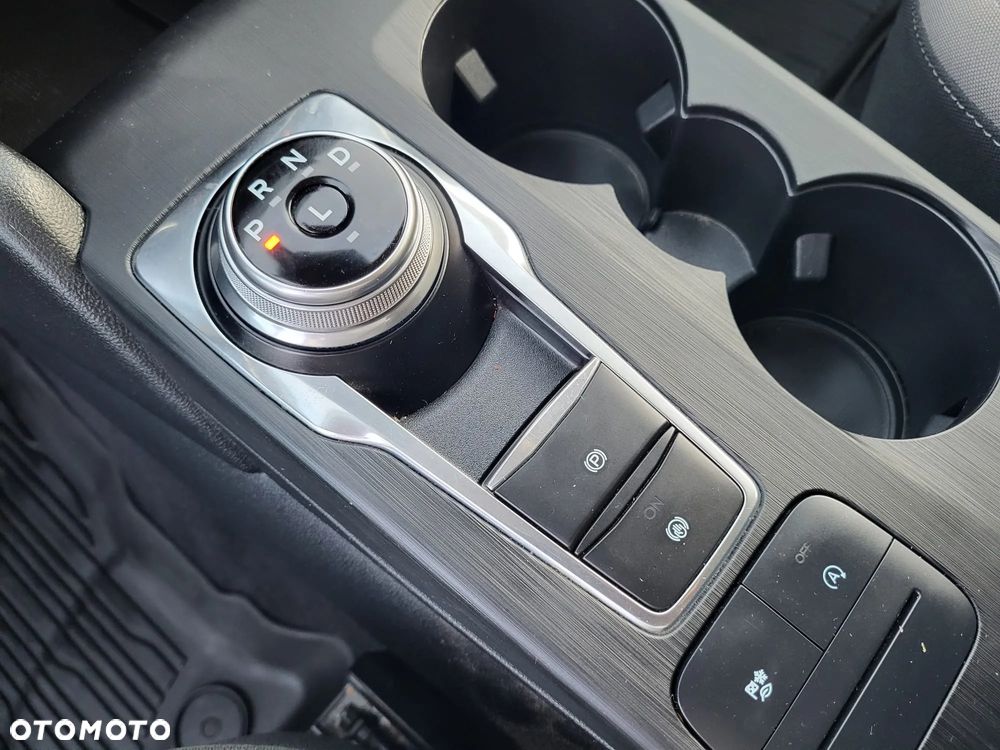 Ford Kuga - 4