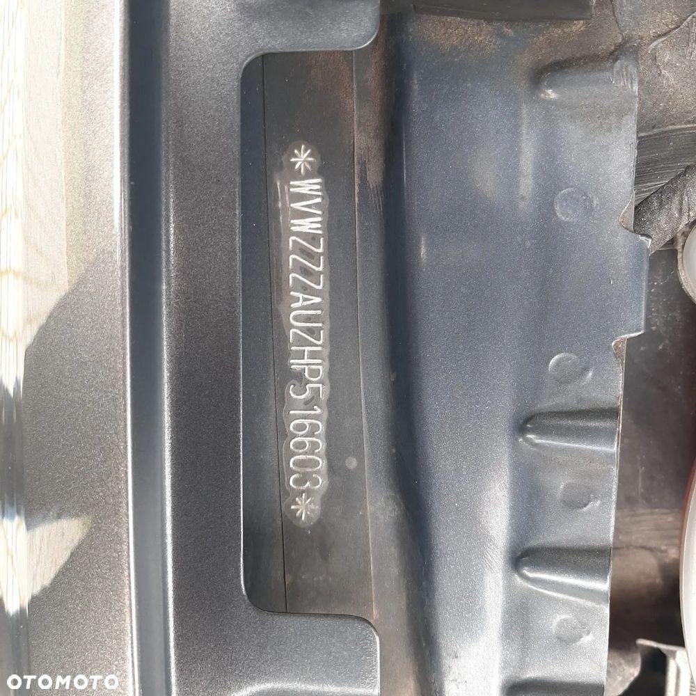 Volkswagen Golf 1.6 TDI BlueMotion Technology Allstar - 10