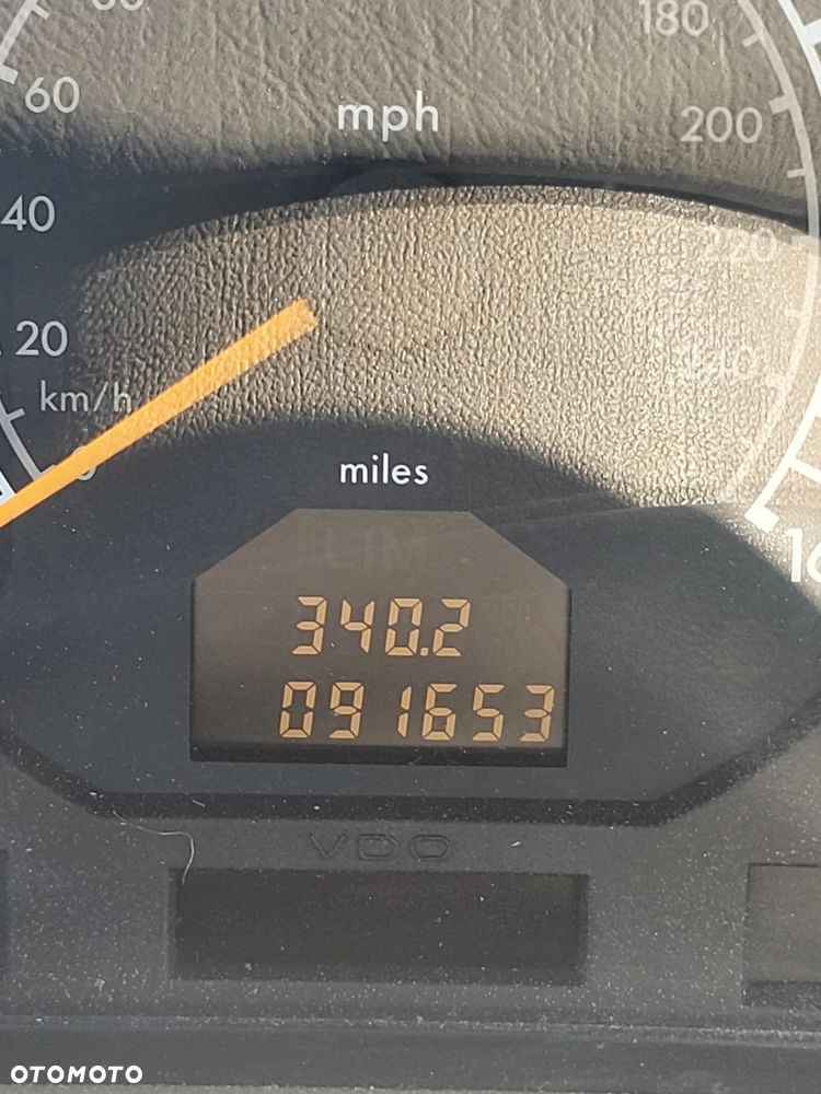 Mercedes-Benz SL - 13