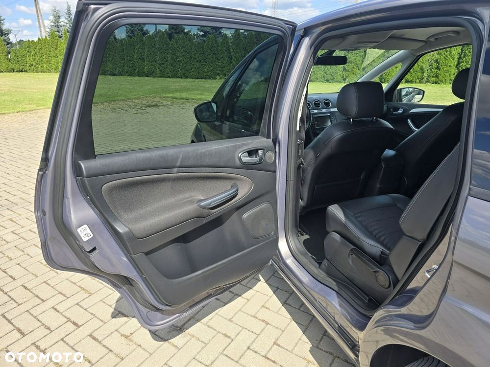 Ford S-Max - 20
