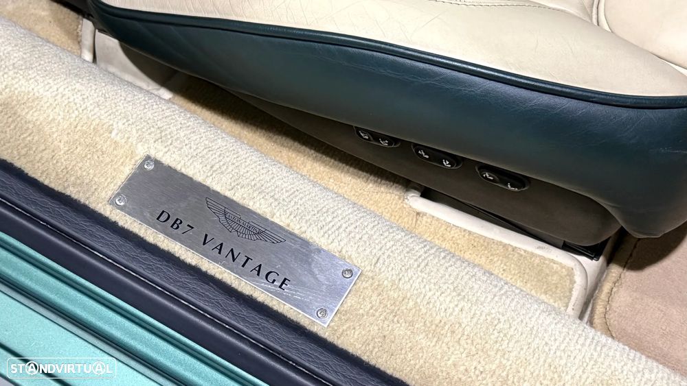 Aston Martin DB7 Vantage Coupé - 37