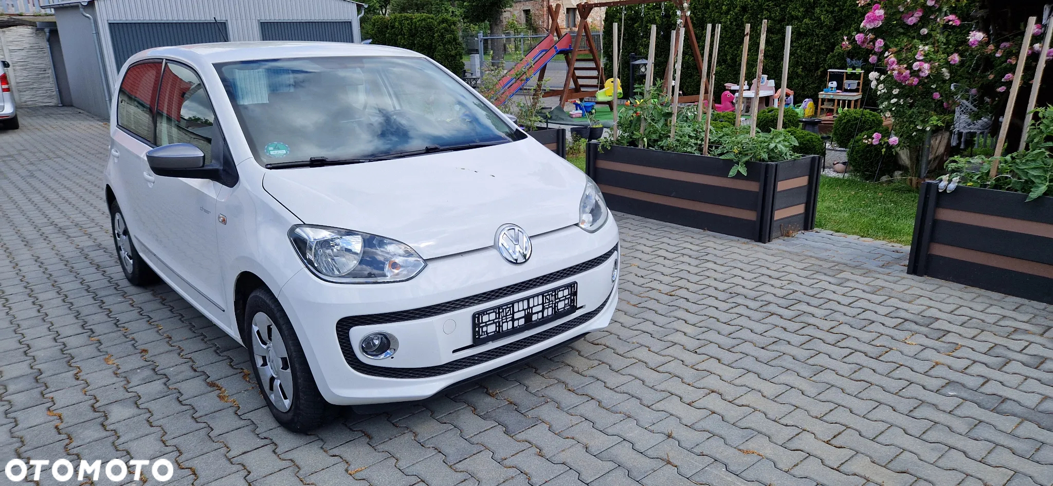 Volkswagen up! cheer - 2