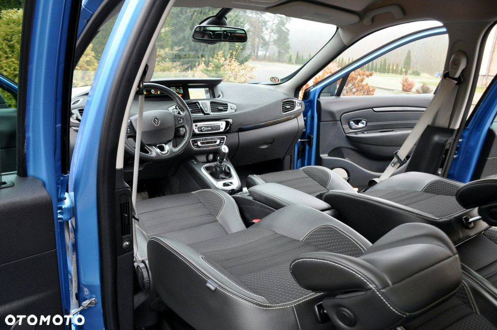 Renault Grand Scenic - 30