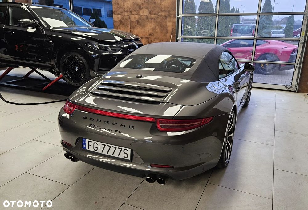 Porsche 911 Carrera 4S PDK - 15
