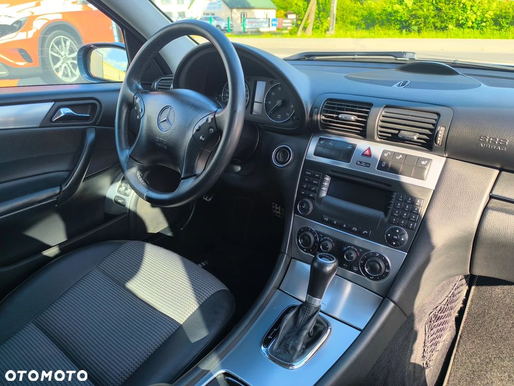 Mercedes-Benz Klasa C 200 Kompressor Automatik Avantgarde Sport Edition + - 13