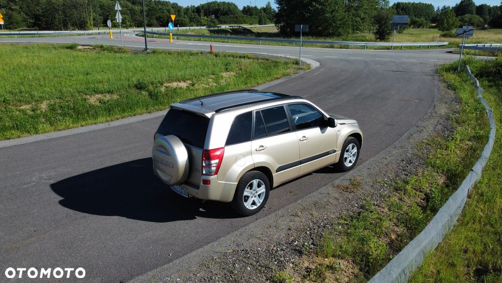 Suzuki Grand Vitara 1.9 DDiS De Luxe - 29