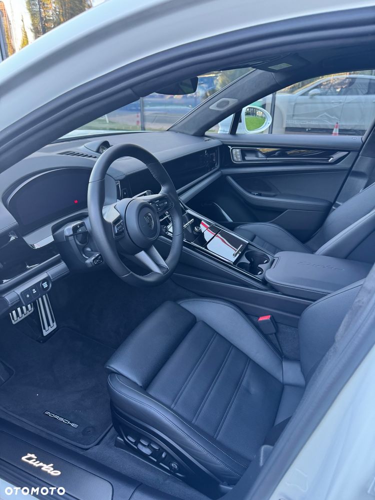 Porsche Panamera Turbo E-Hybrid PHEV - 12
