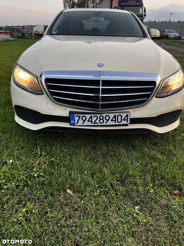 Mercedes-Benz Klasa E 200 d T 9G-TRONIC Exclusive - 1