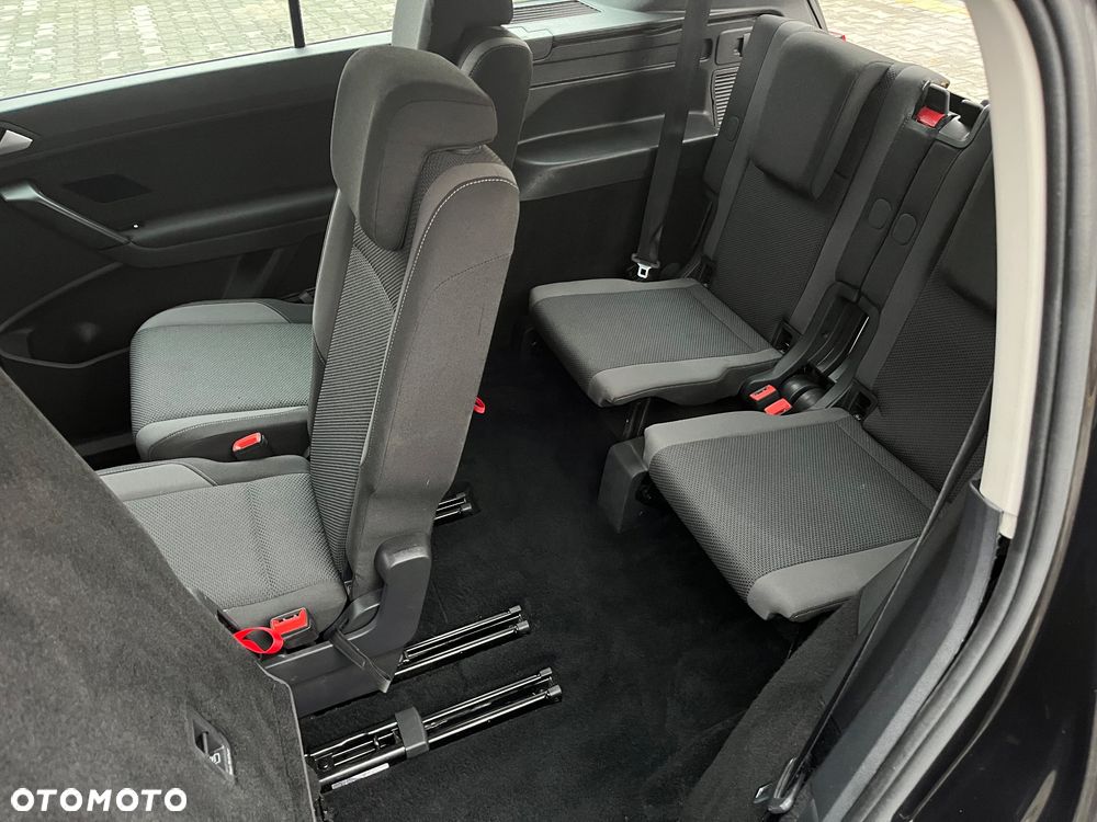 Volkswagen Touran 1.6 TDI SCR (BlueMotion Technology) DSG Trendline - 27