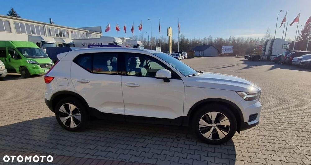 Volvo XC 40 T3 Momentum - 2