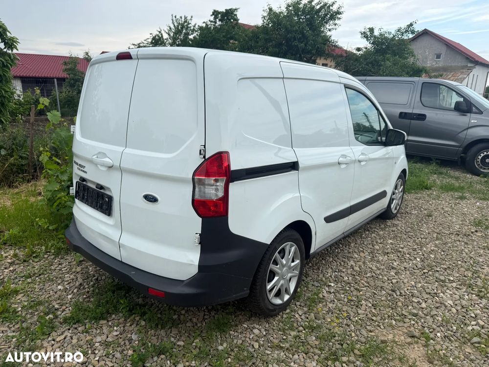 Ford Transit Courier 1.5 TDCi - 2