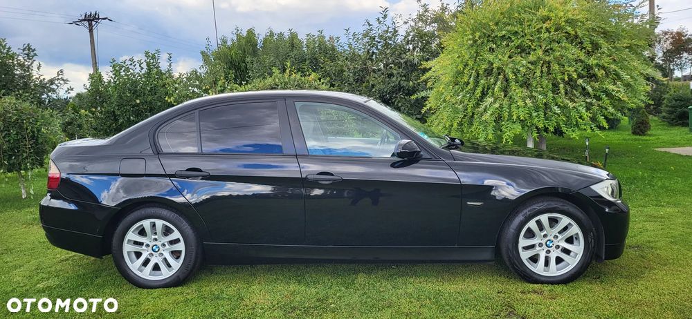BMW Seria 3 320i - 4