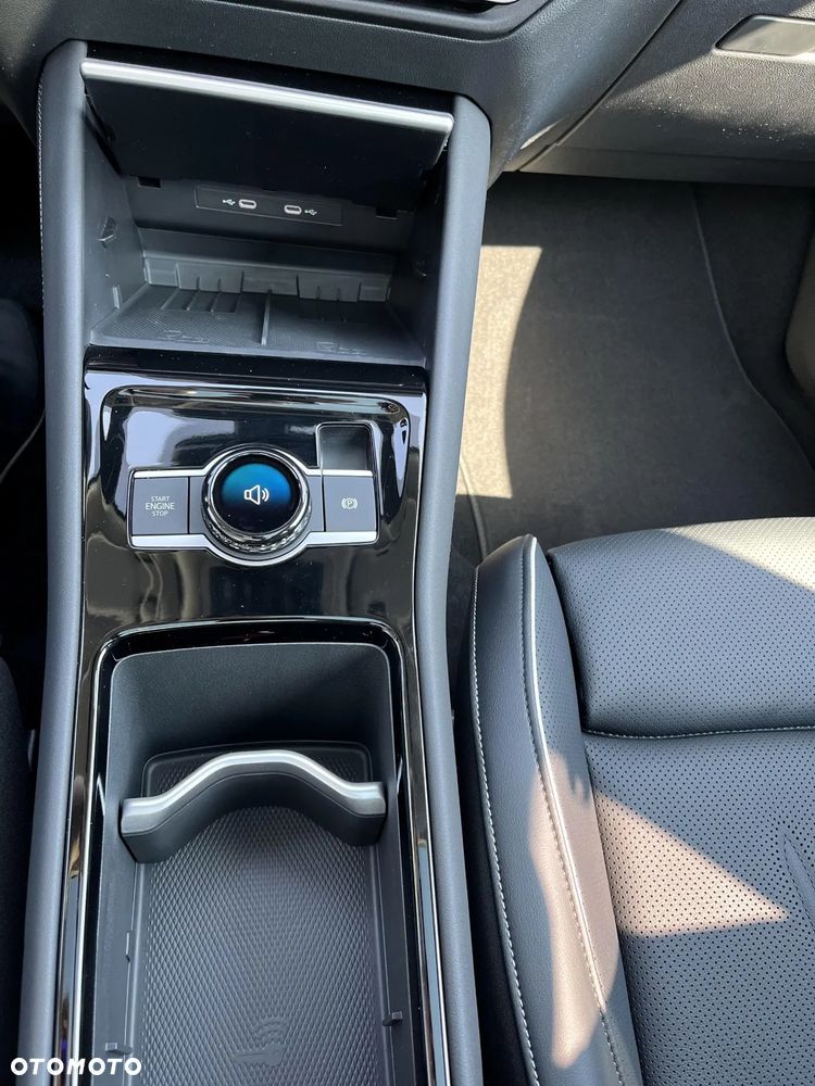 Volkswagen Tiguan 2.0 TDI Elegance DSG - 16