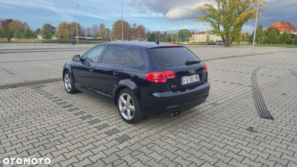 Audi A3 Sportback - 4