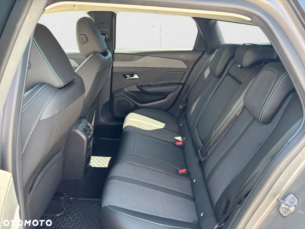 Peugeot 308 1.5 BlueHDi Allure Pack S&S EAT8 - 23