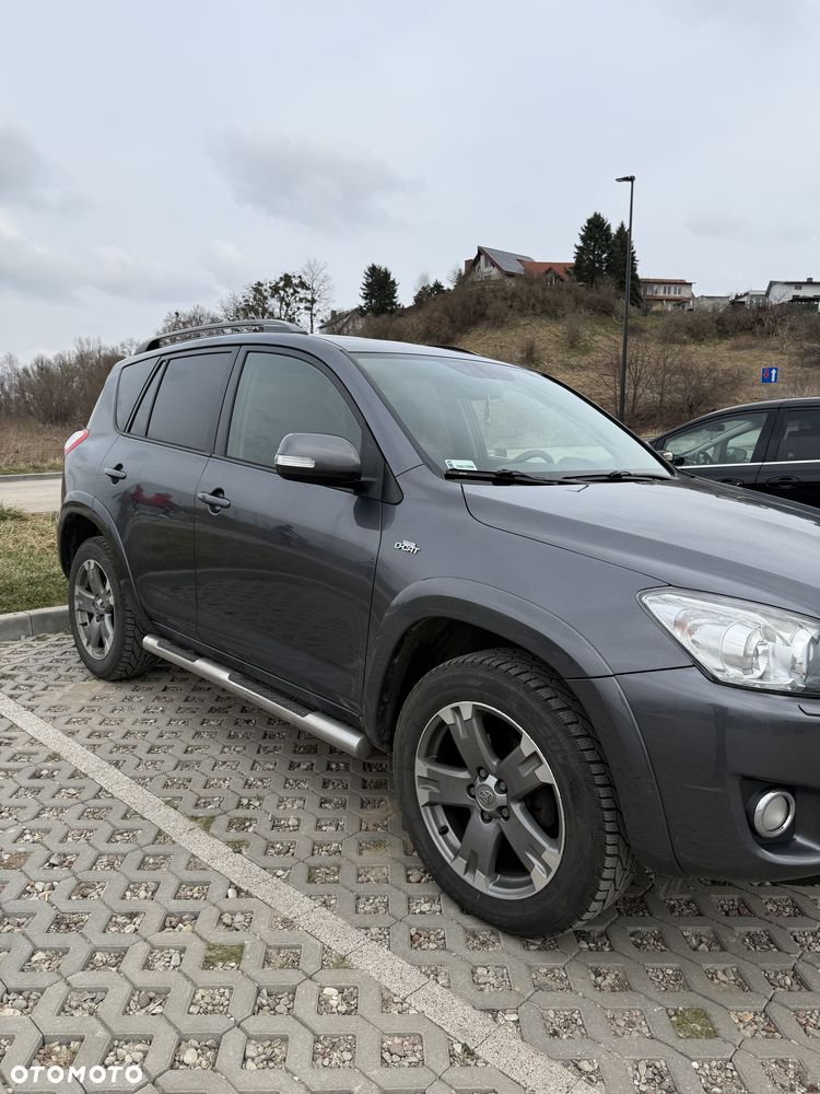 Toyota RAV4 2.2 D-CAT X - 4