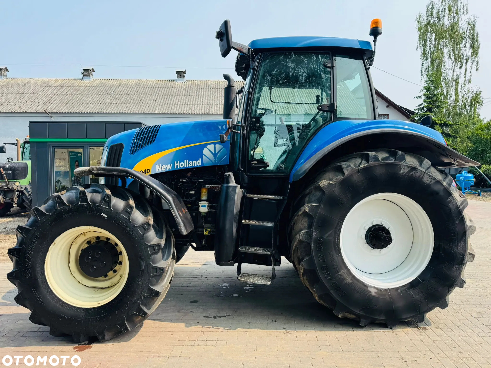 New Holland T8040 - 9