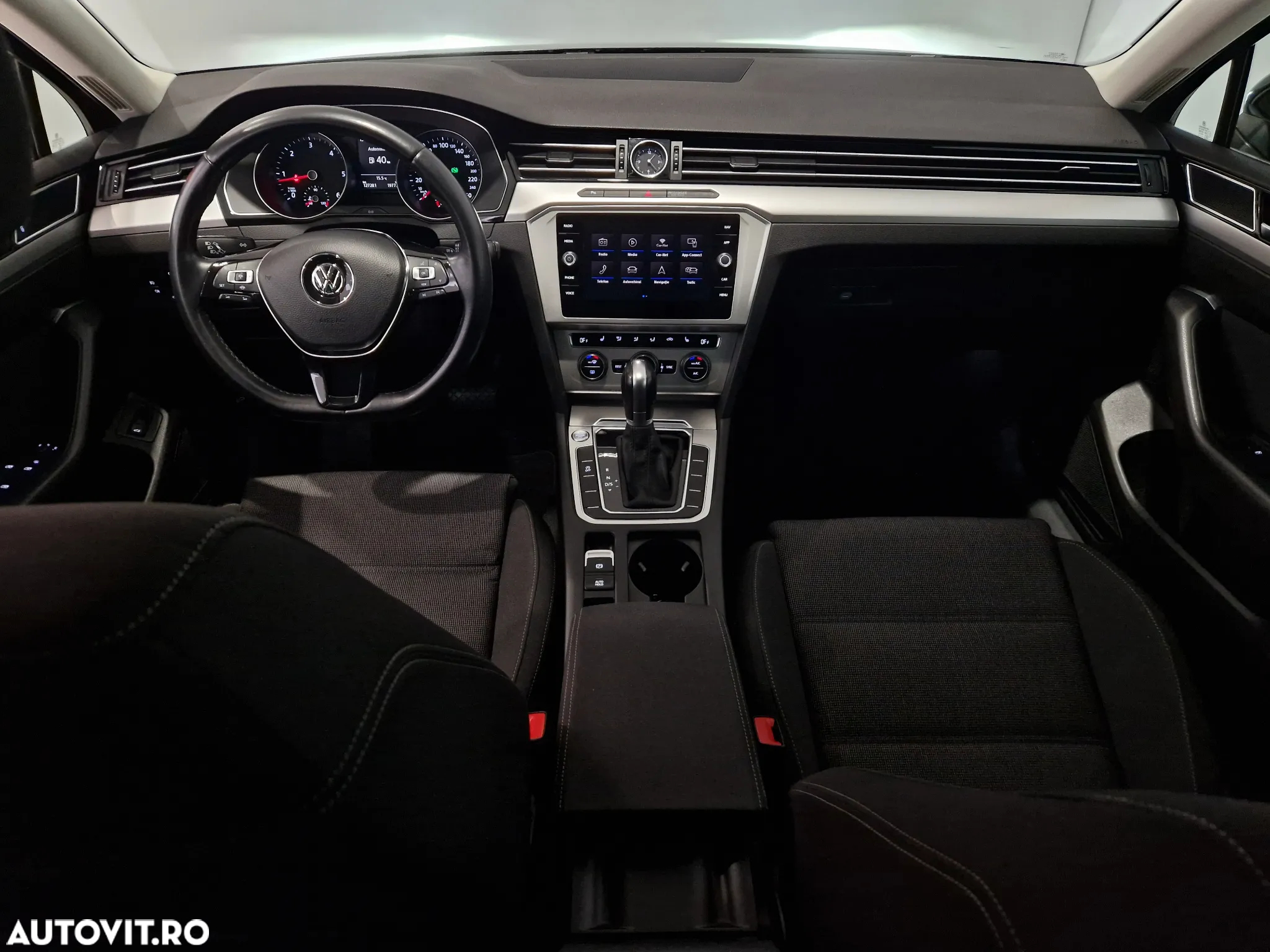 Volkswagen Passat Variant 2.0 TDI DSG Comfortline - 12