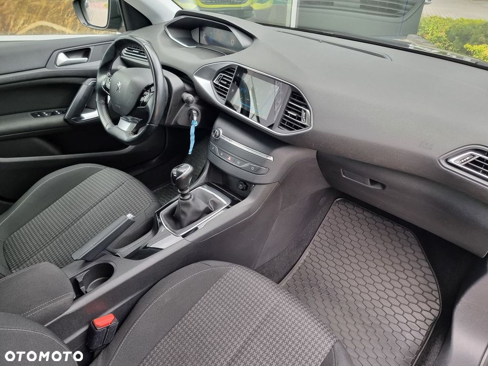Peugeot 308 1.5 BlueHDi Active S&S - 17