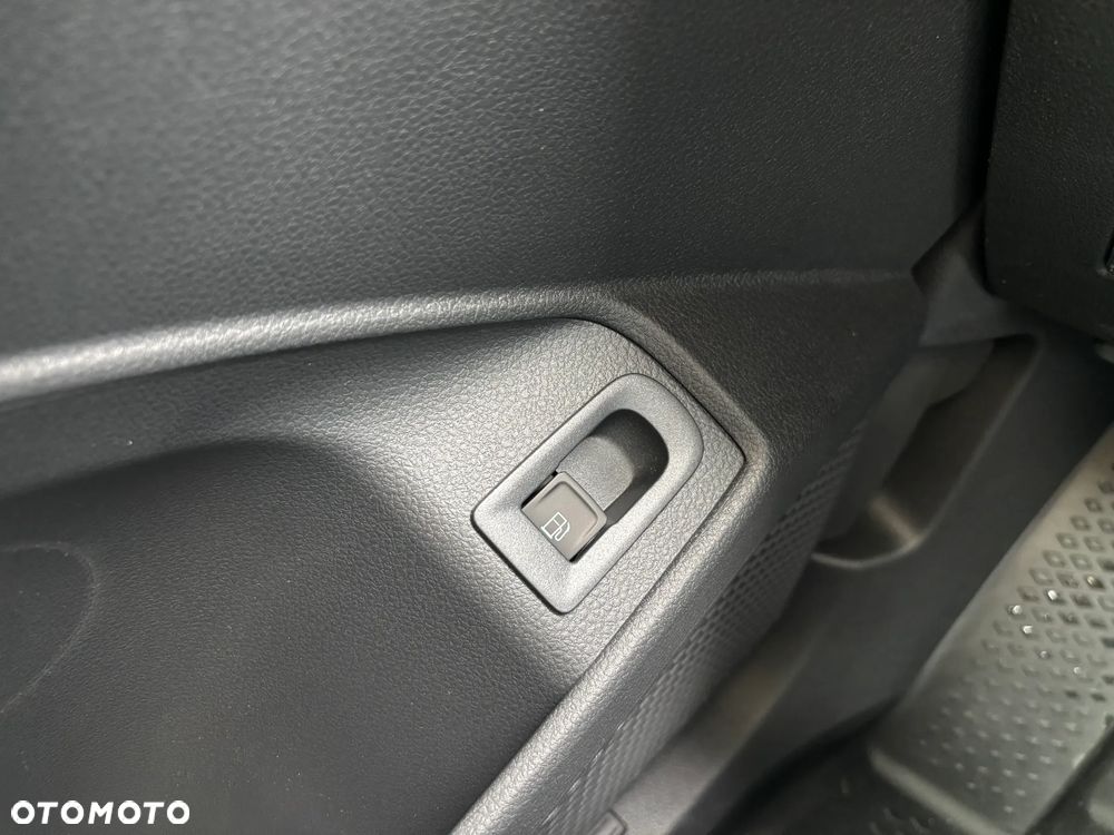 Ford Transit Connect - 17