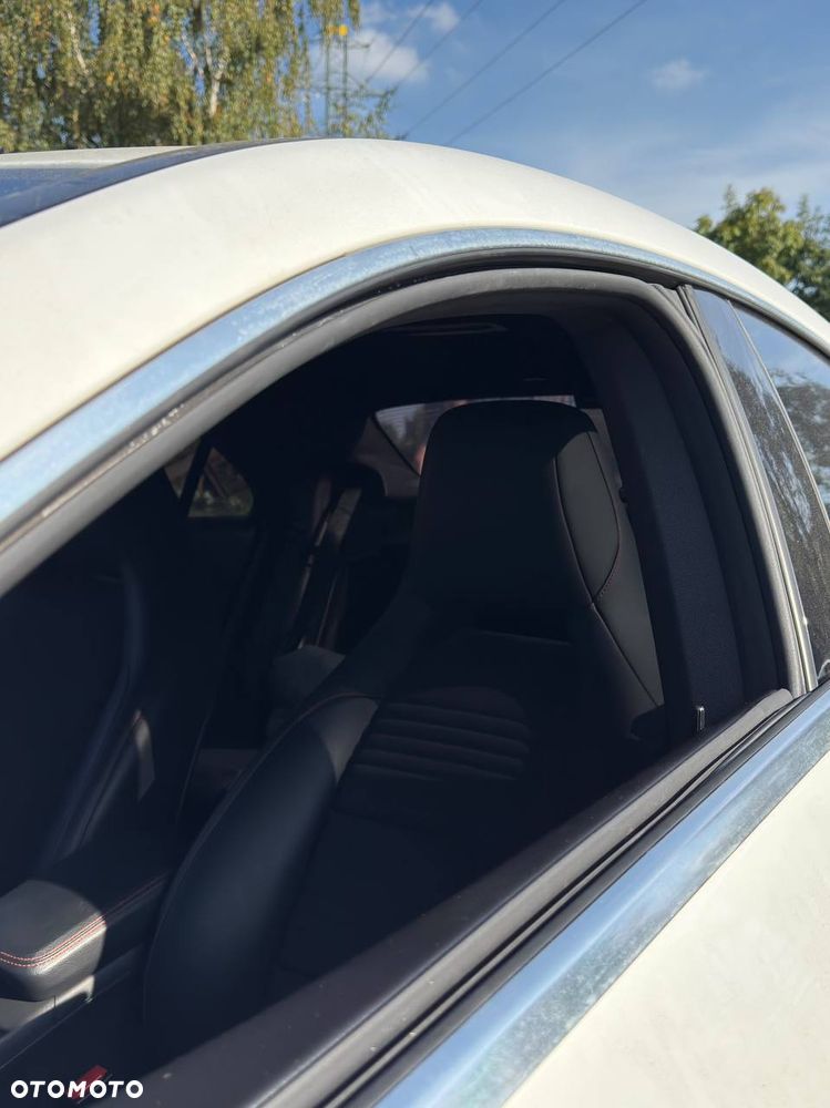 Mercedes-Benz CLA 250 4-Matic AMG Line - 10