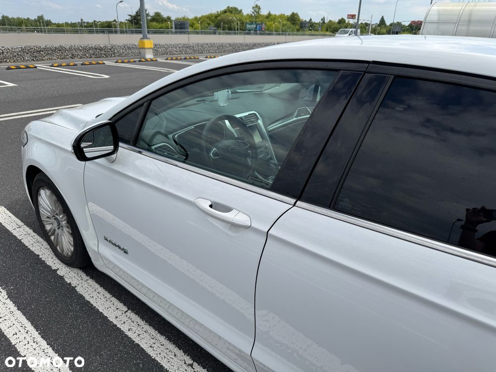 Ford Fusion - 7