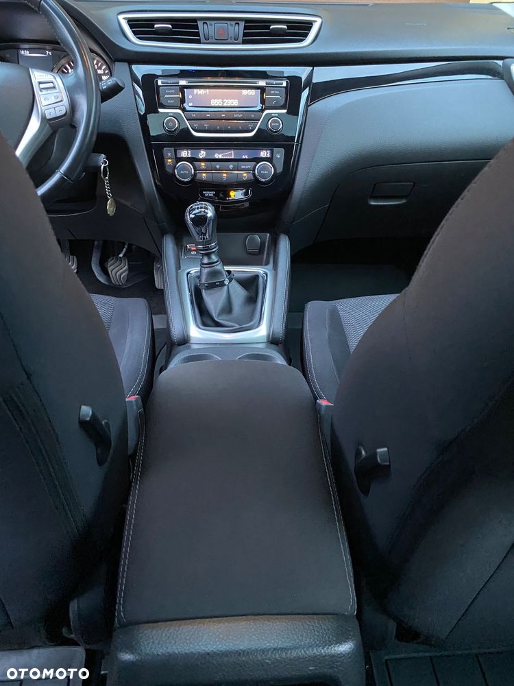 Nissan Qashqai 1.2 DIG-T N-Vision EU6 - 26