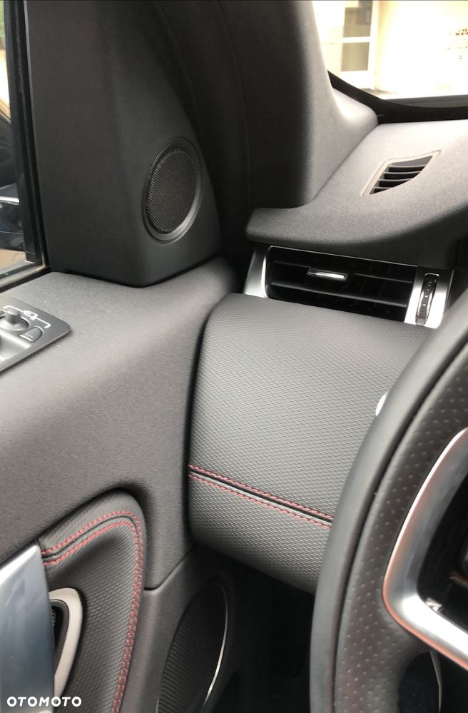 Land Rover Discovery Sport - 13