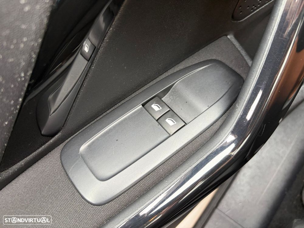Peugeot 208 1.4 HDi Active - 9