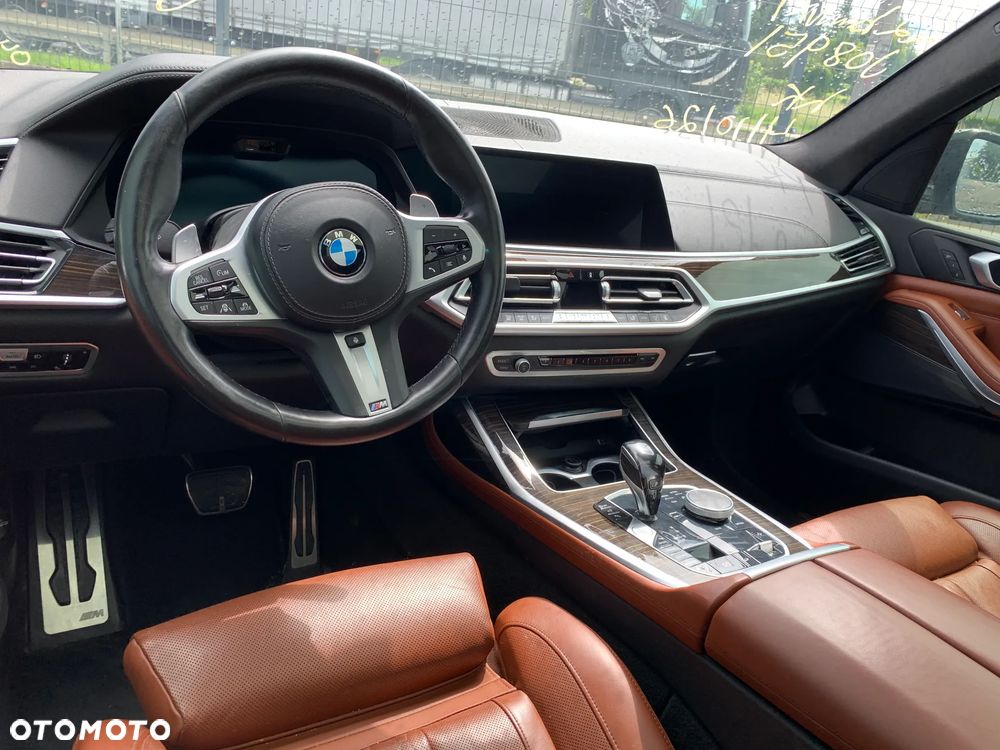 BMW X7 - 16