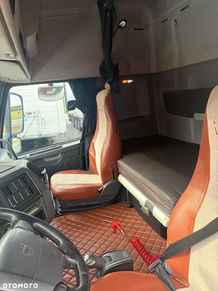 Volvo FH13 - 10