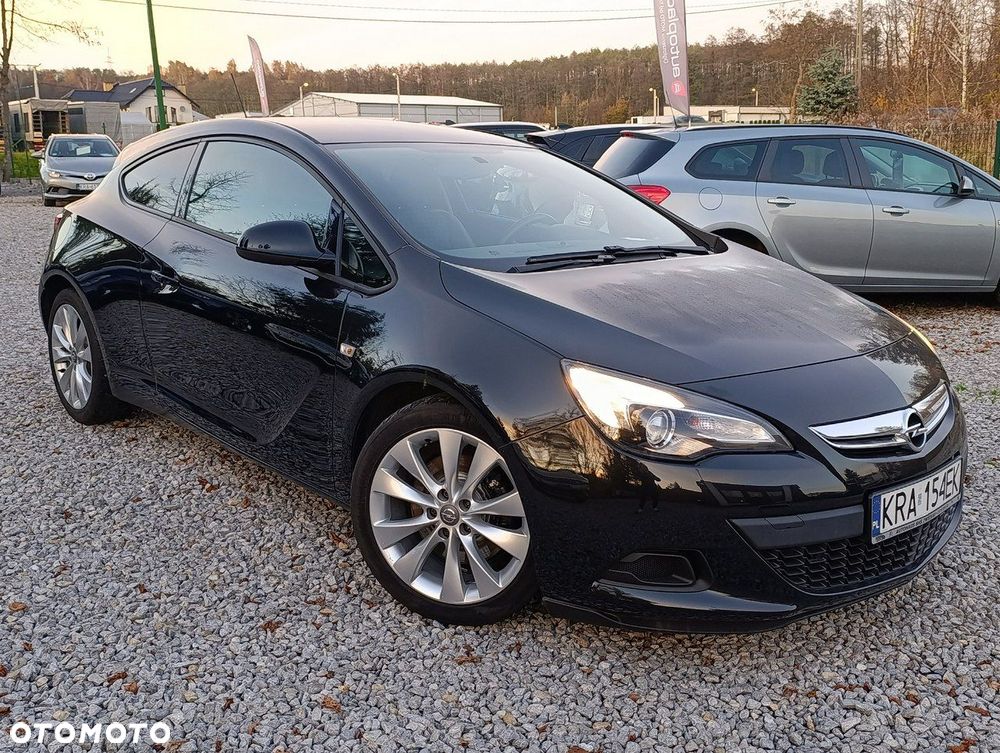 Opel Astra GTC 1.4 Turbo - 12