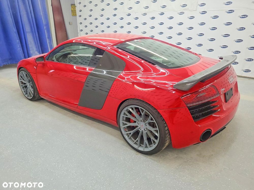 Audi R8 Coupé - 4