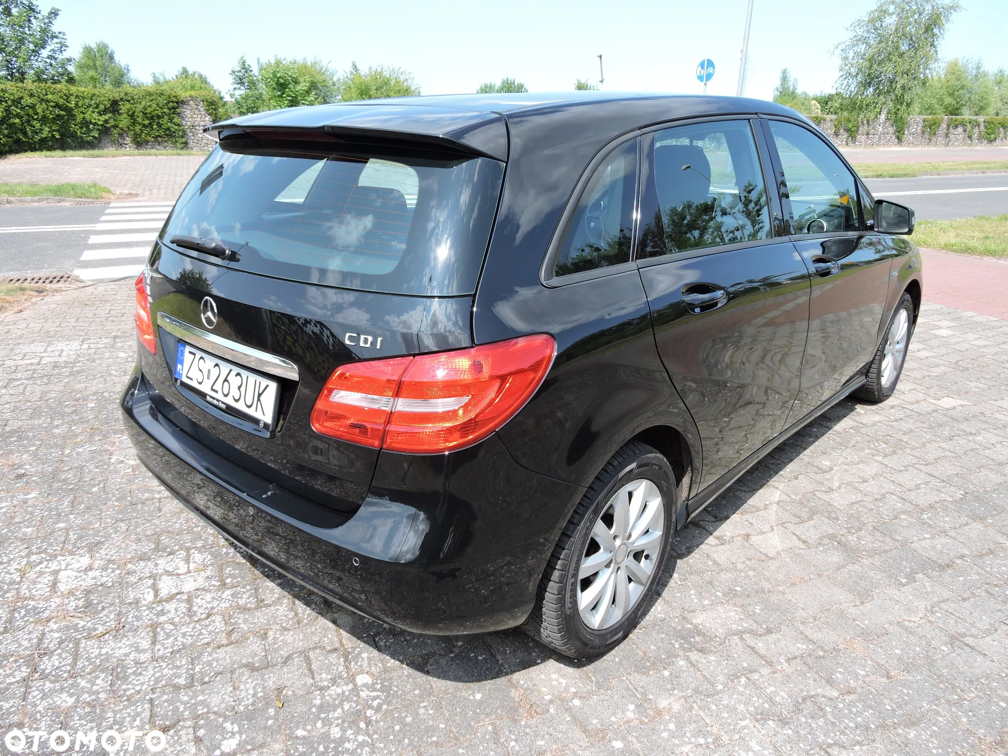 Mercedes-Benz Klasa B 180 CDI (BlueEFFICIENCY) - 25