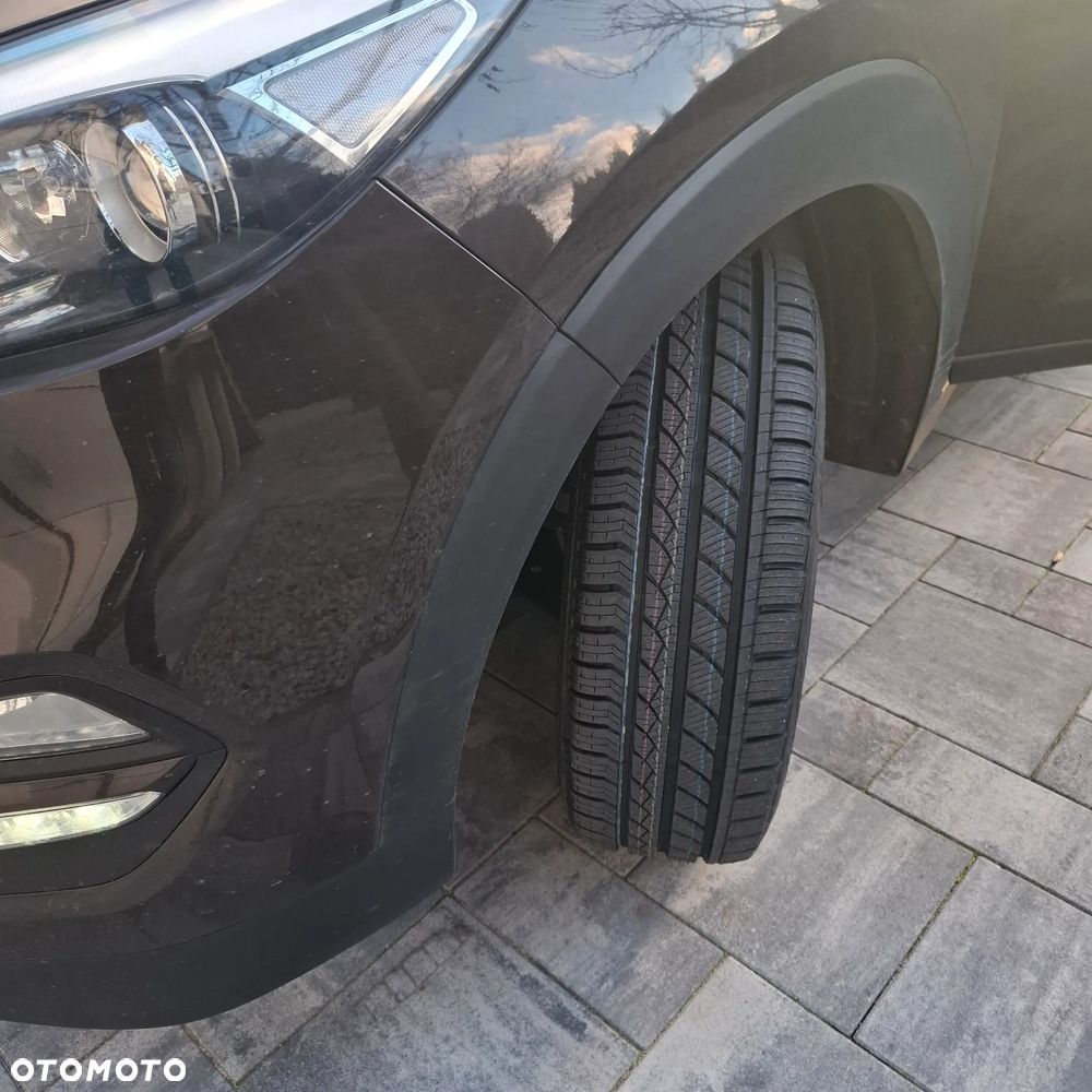 Hyundai Tucson blue 1.7 CRDi 2WD Classic - 17