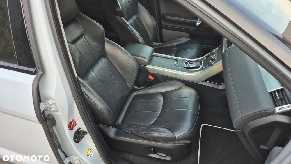 Land Rover Range Rover Evoque TD4 Sky View - 30