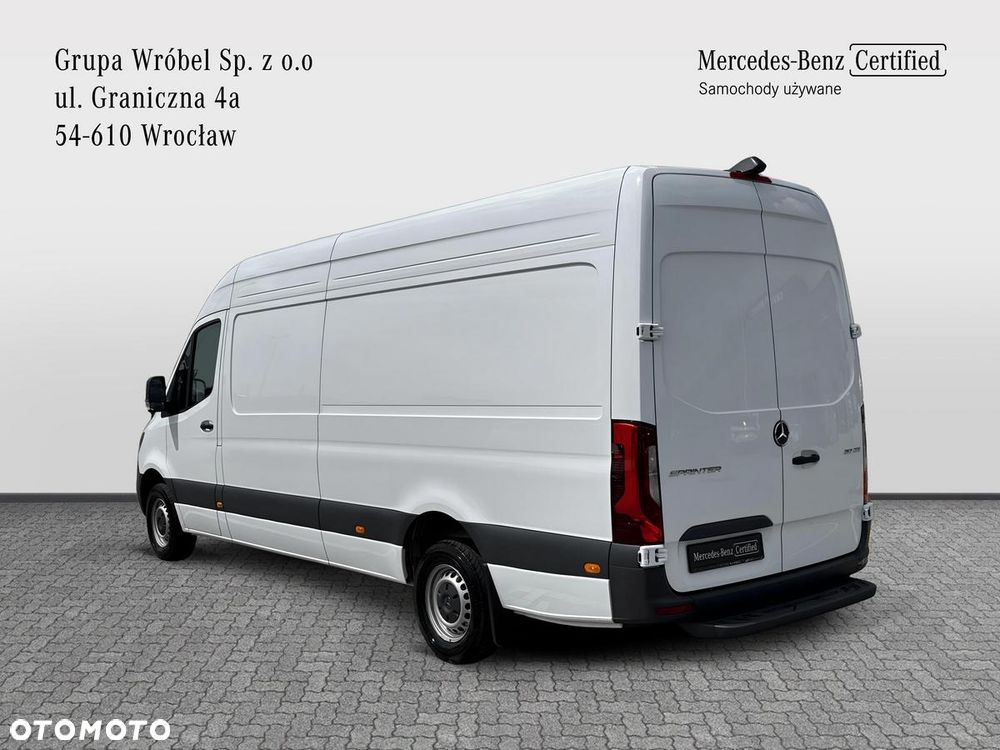 Mercedes-Benz Sprinter - 5