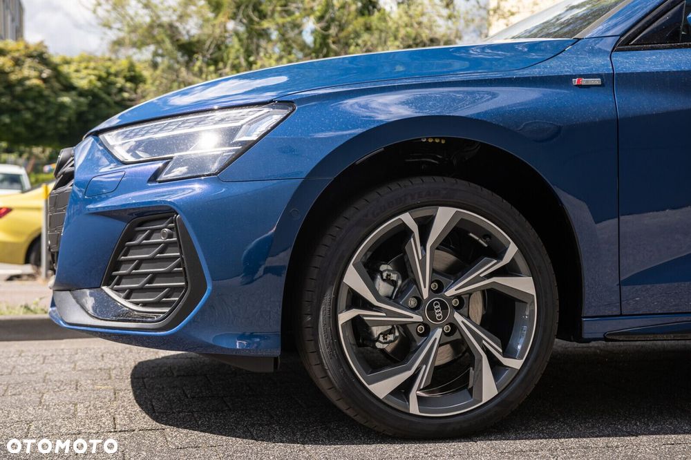 Audi A3 Sportback - 4