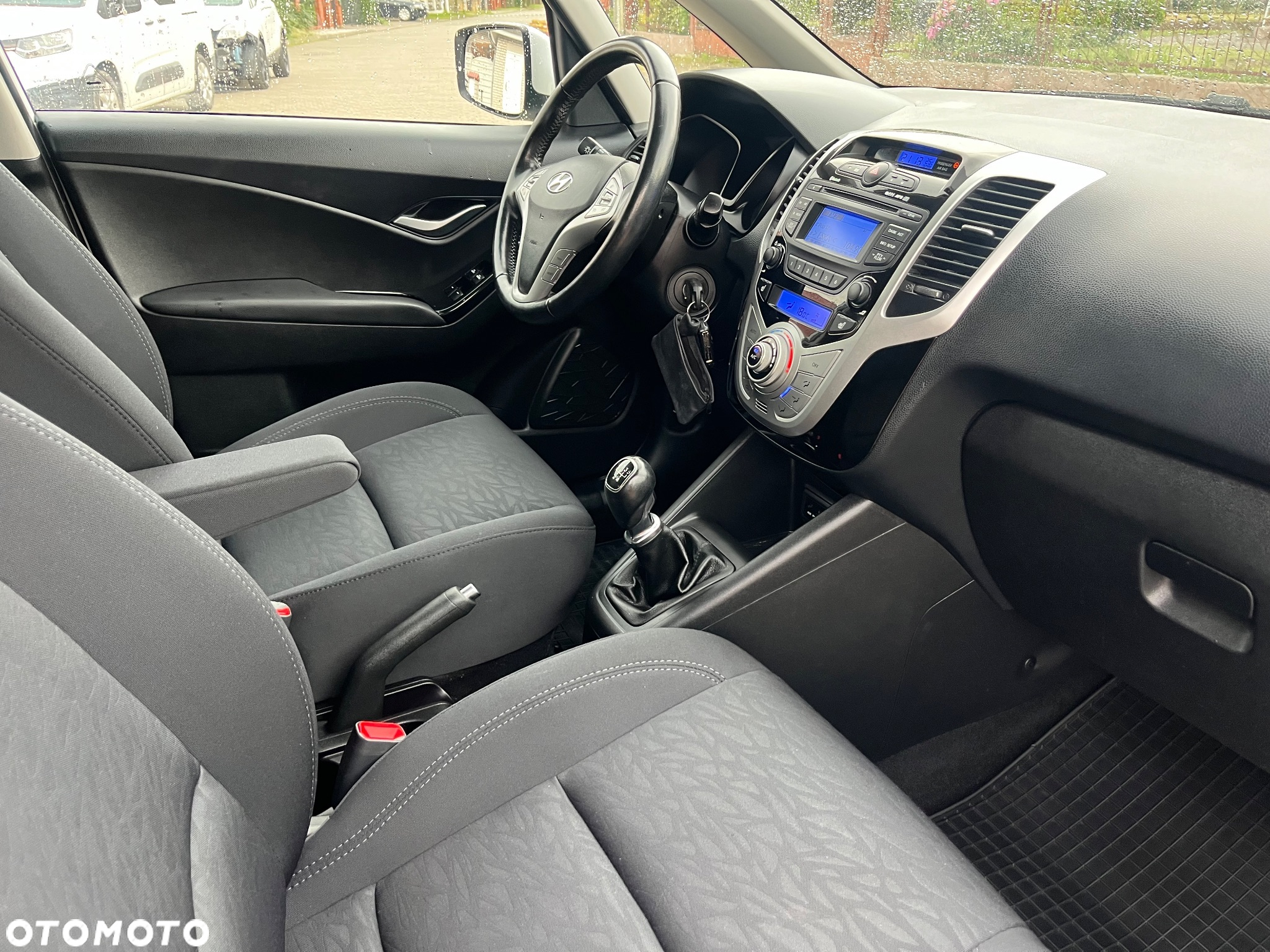 Hyundai ix20 1.4 blue Comfort - 12