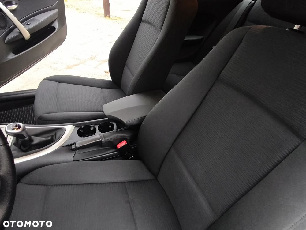 BMW Seria 1 - 15