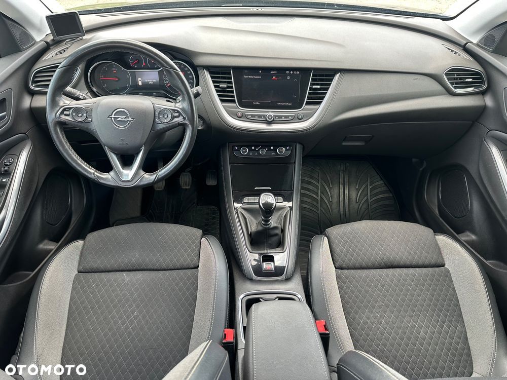 Opel Grandland X - 11
